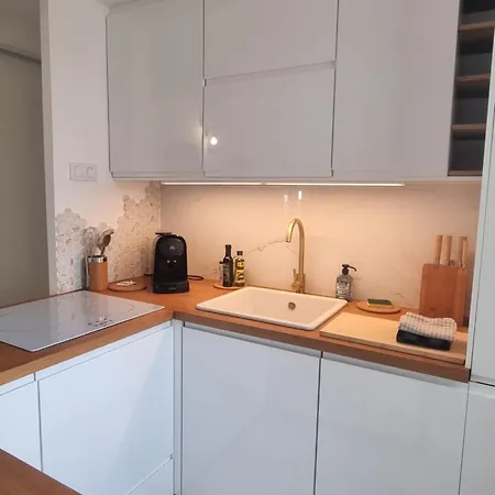 Apartmán Loft Les Cigales, Refait A Neuf A 5min De La Avec Parking - By Auraconciergerie *