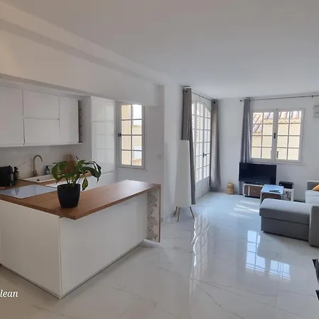 Apartmán Loft Les Cigales, Refait A Neuf A 5min De La Avec Parking - By Auraconciergerie *